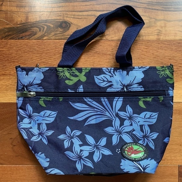 American Travel Luggage & Bags Hawaii - Picture 1 of 5